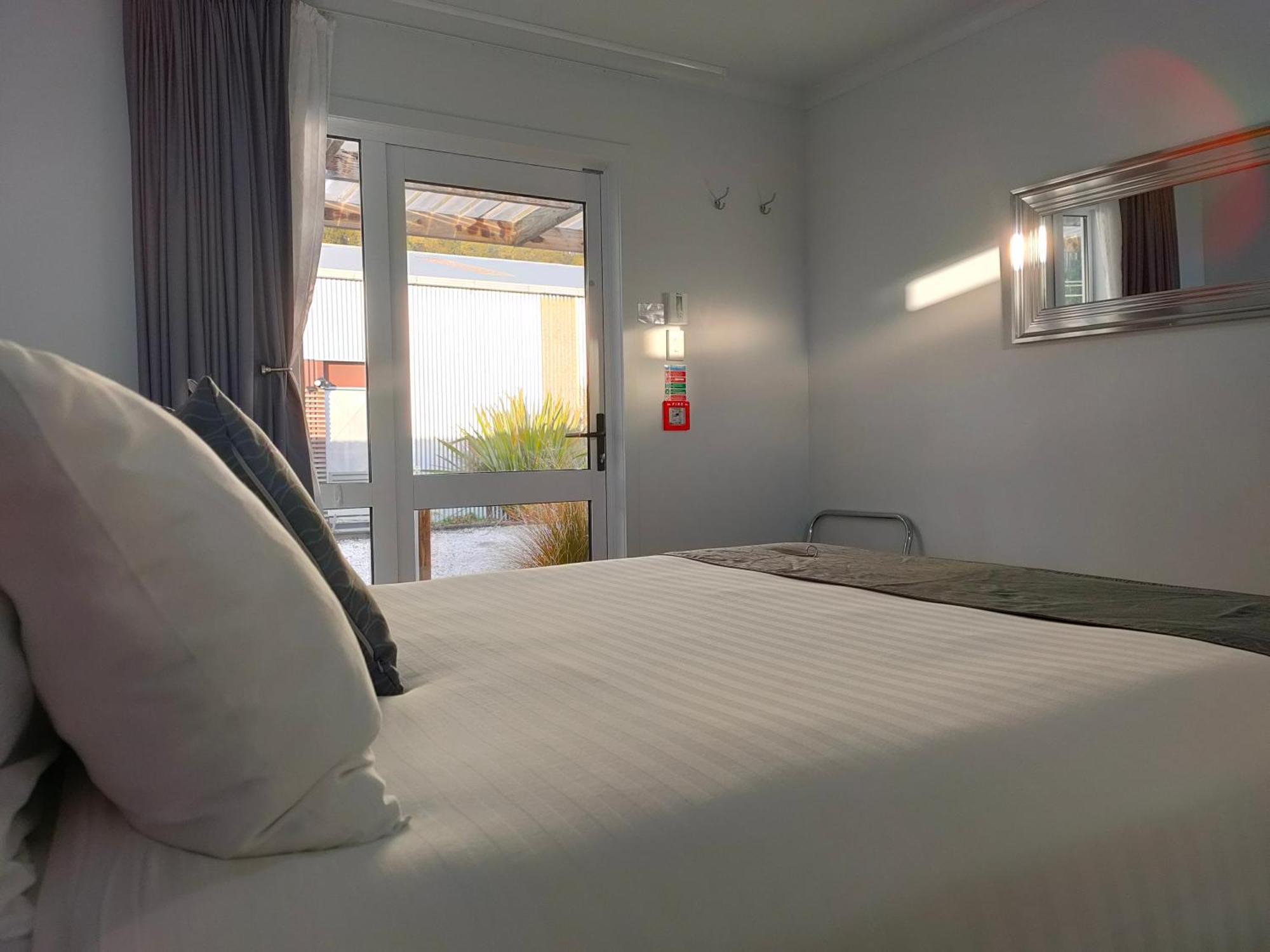 Tongariro Springs Boutique Suites Erua Extérieur photo